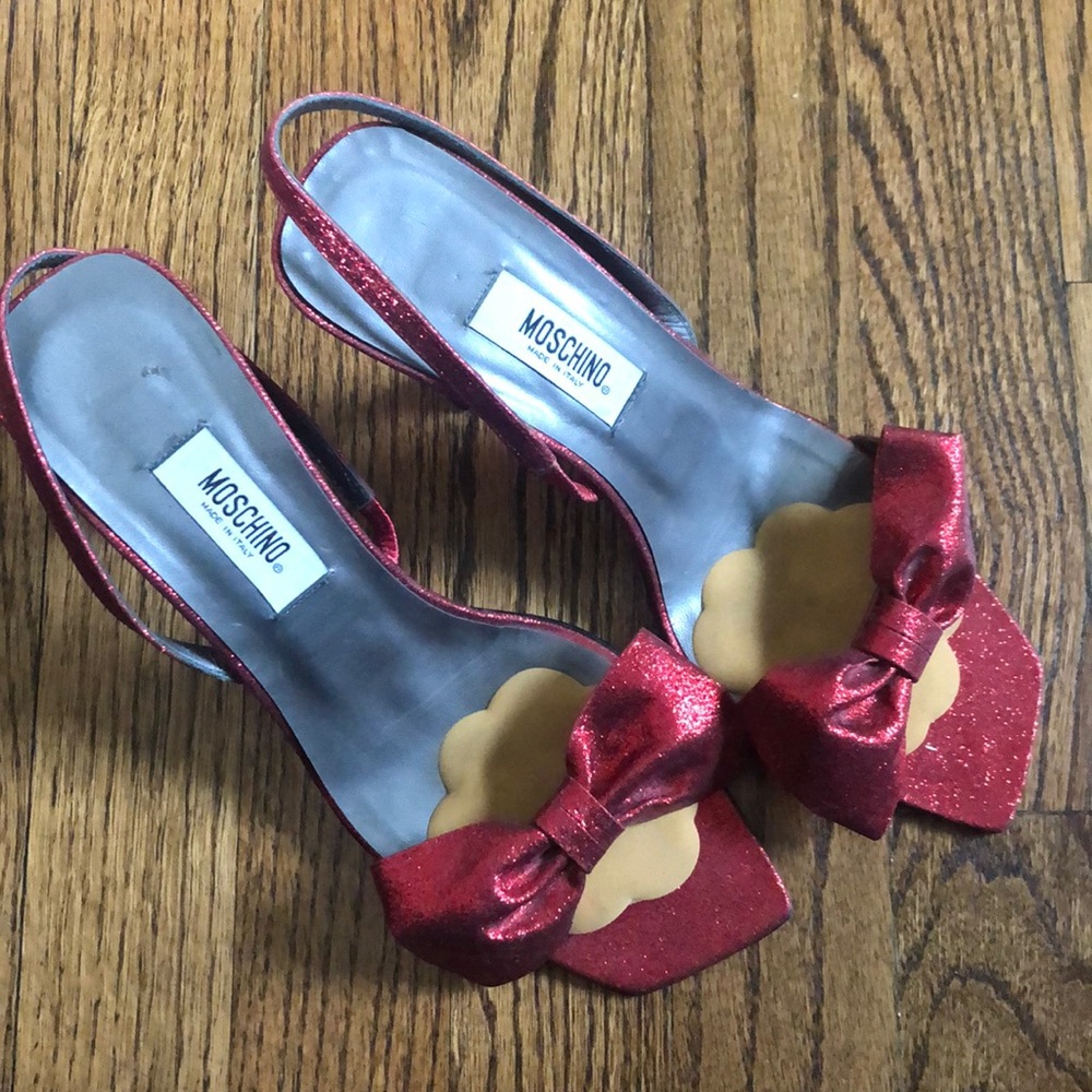 Moschino bow sandals